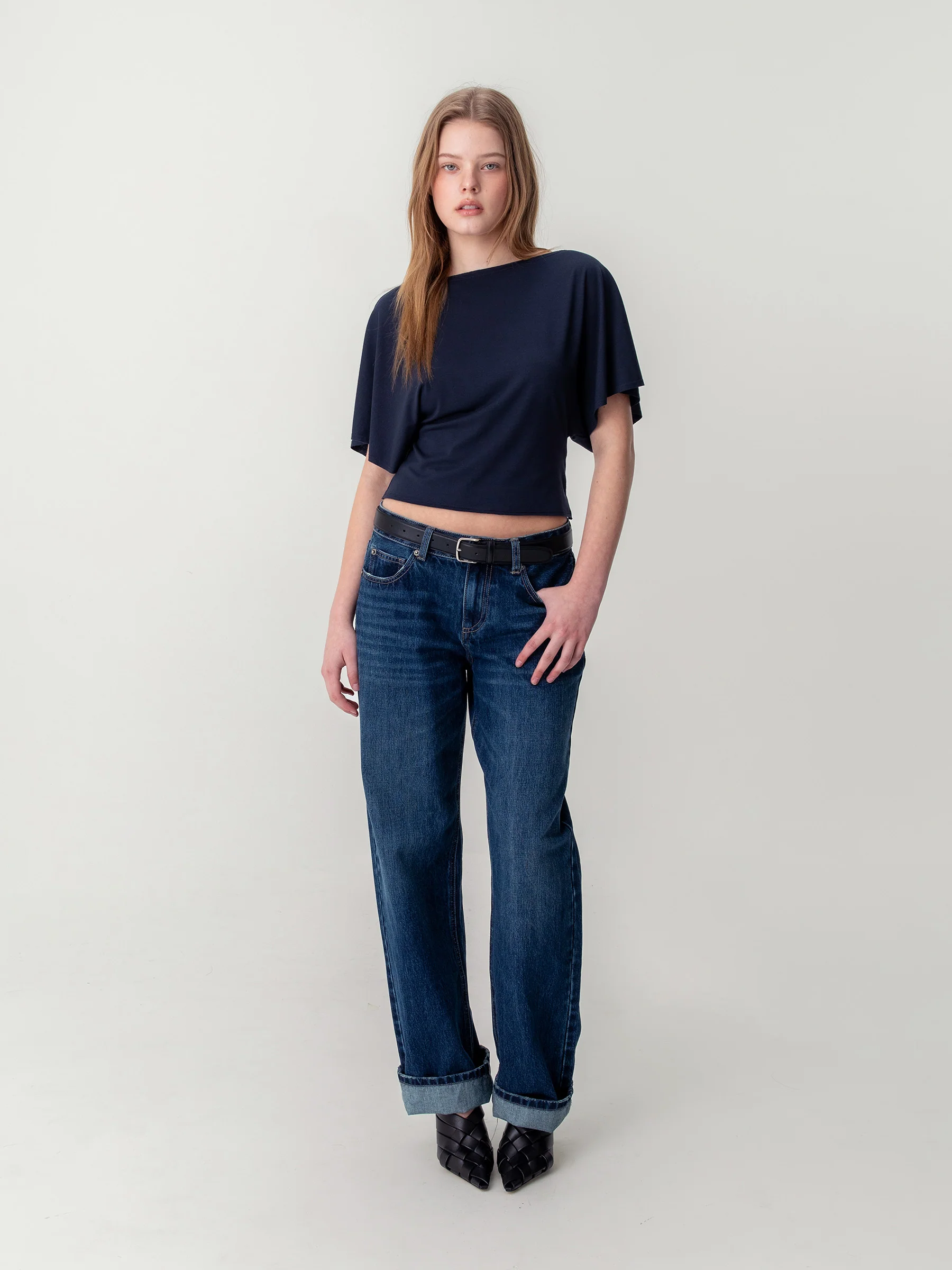 CINCH BACK ROLL-UP JEANS (BLUE) - Image 3