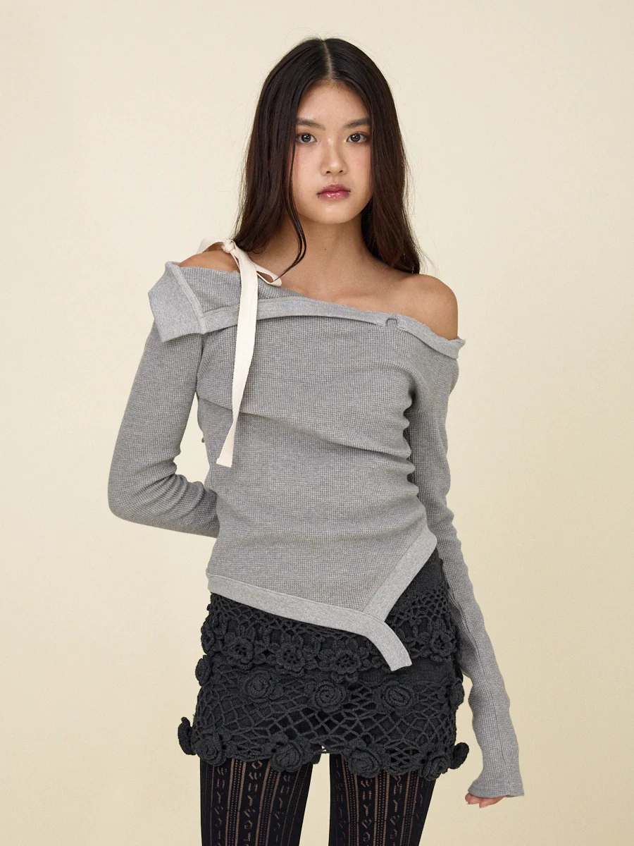 DEMI CUTOUT LONG SLEEVE - Image 9