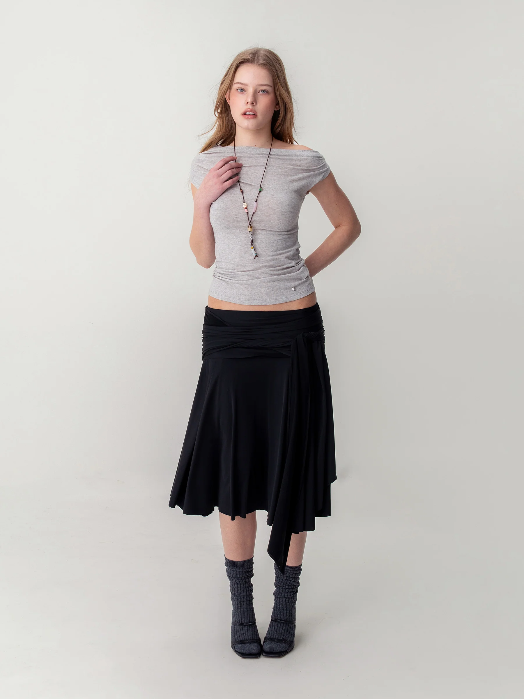 DRAPED WAVE SKIRT (BLACK) - Image 3