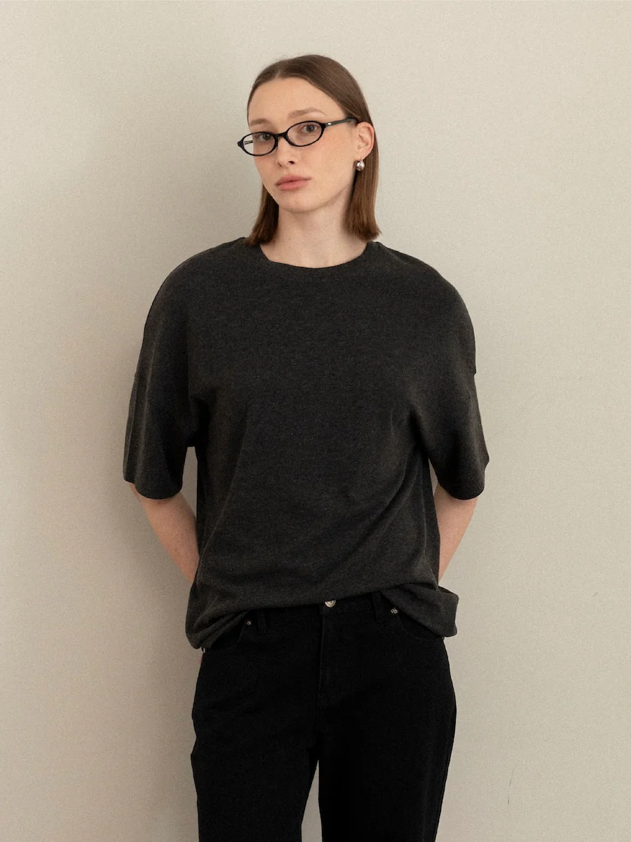 G COZY BOX TEE - Image 7