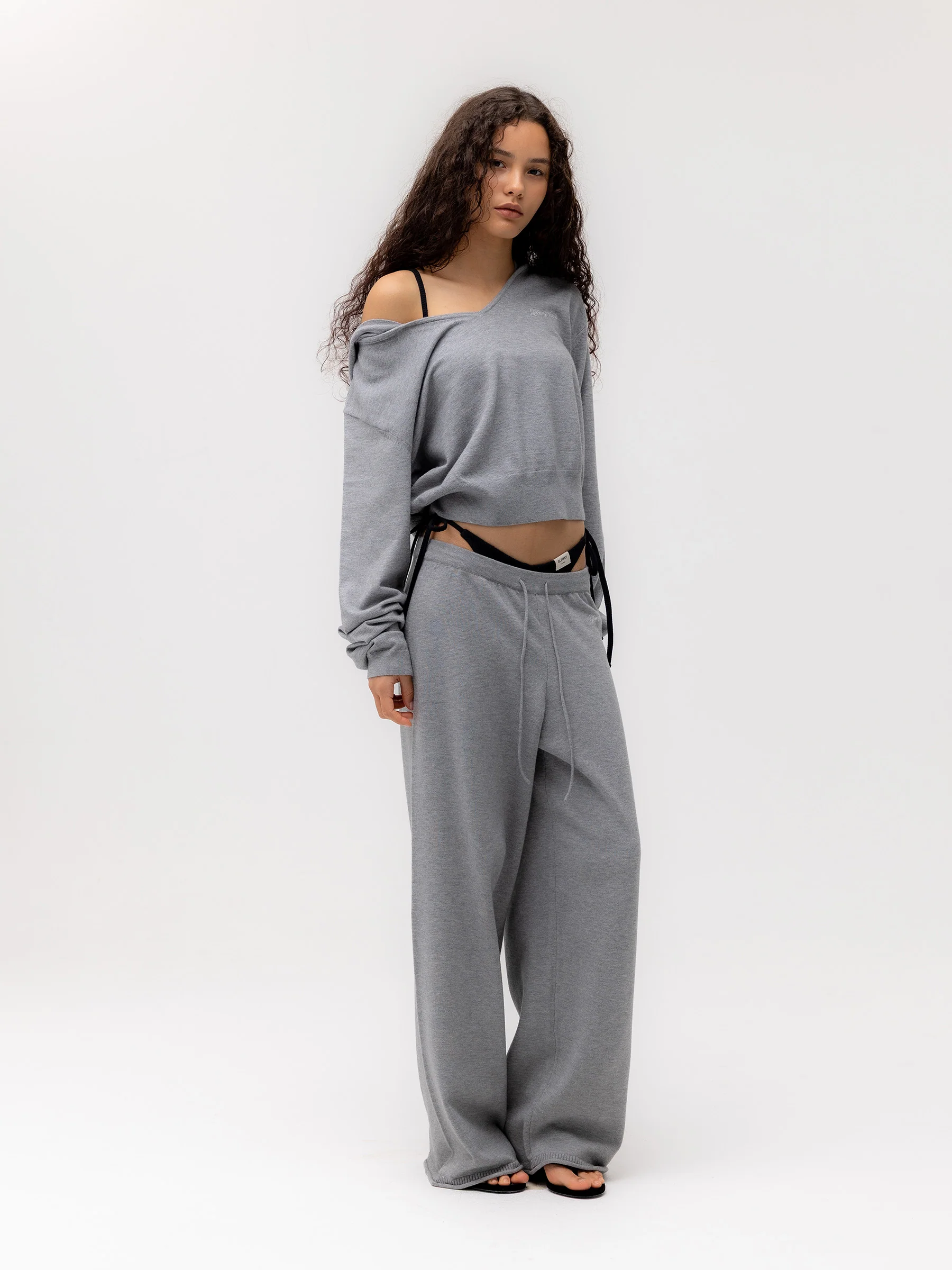 G HUG KNIT PANTS - Image 23