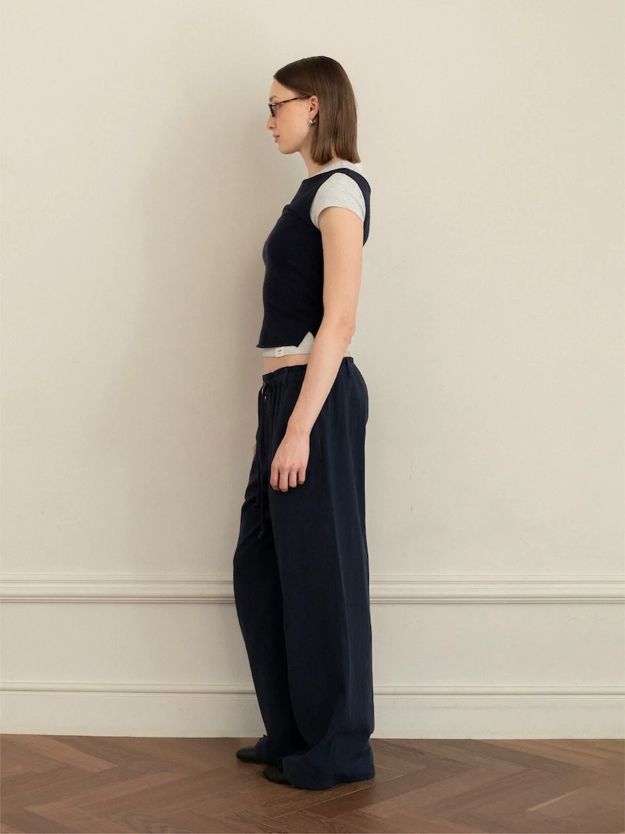 G KNIT SLIT SLEEVELESS TOP - Image 8