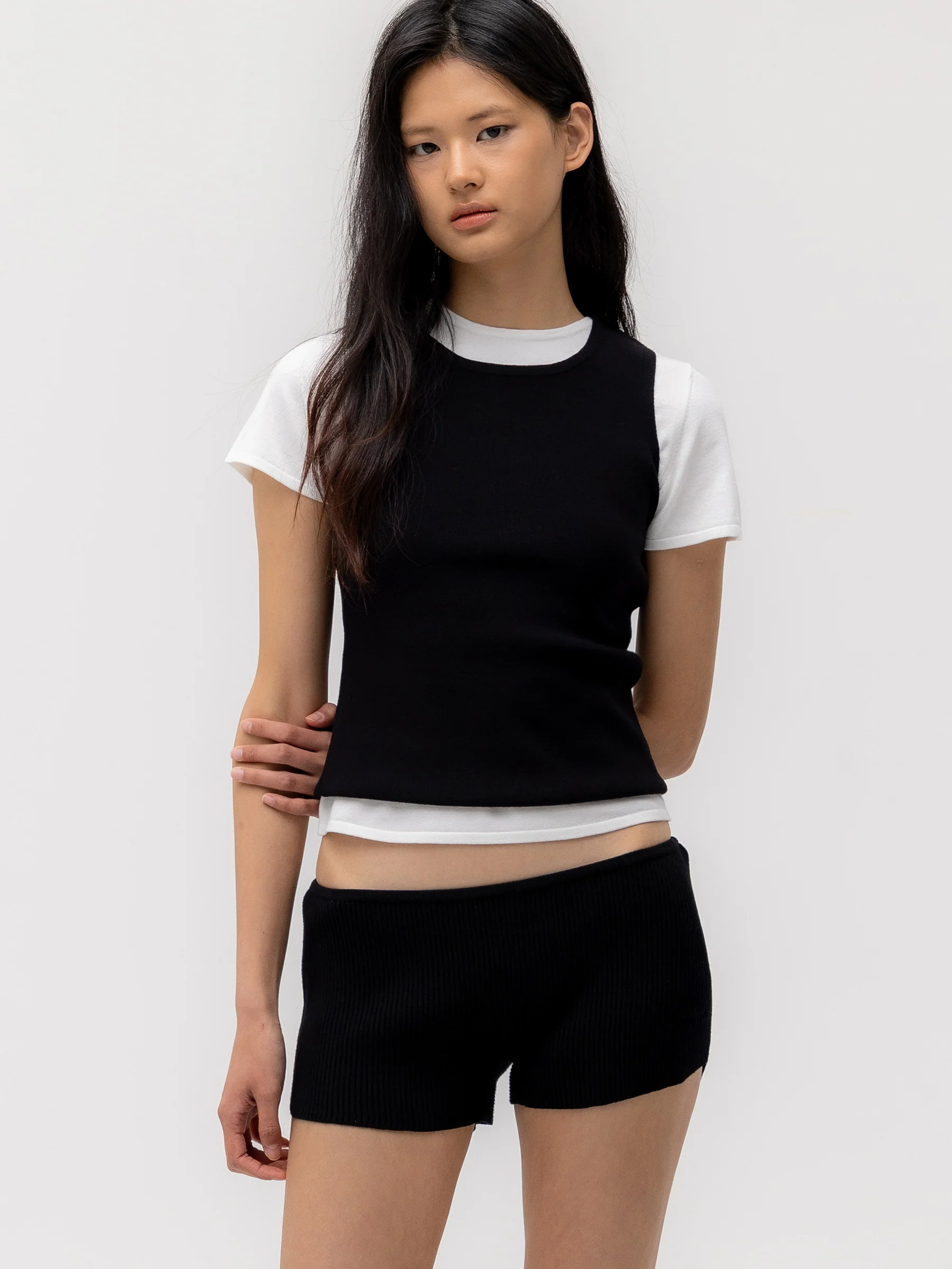 G REST KNIT SLEEVELESS - Image 10