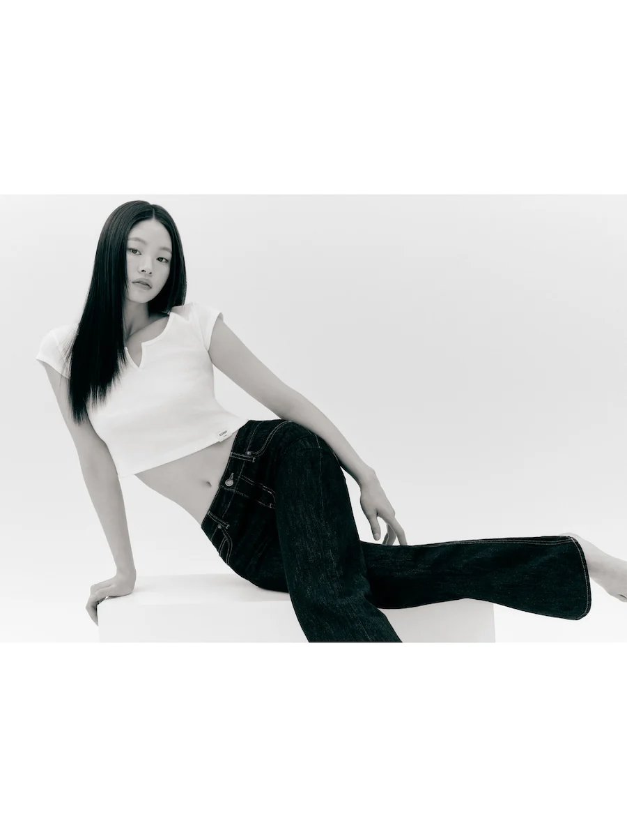 G SLIT TEE - Image 10