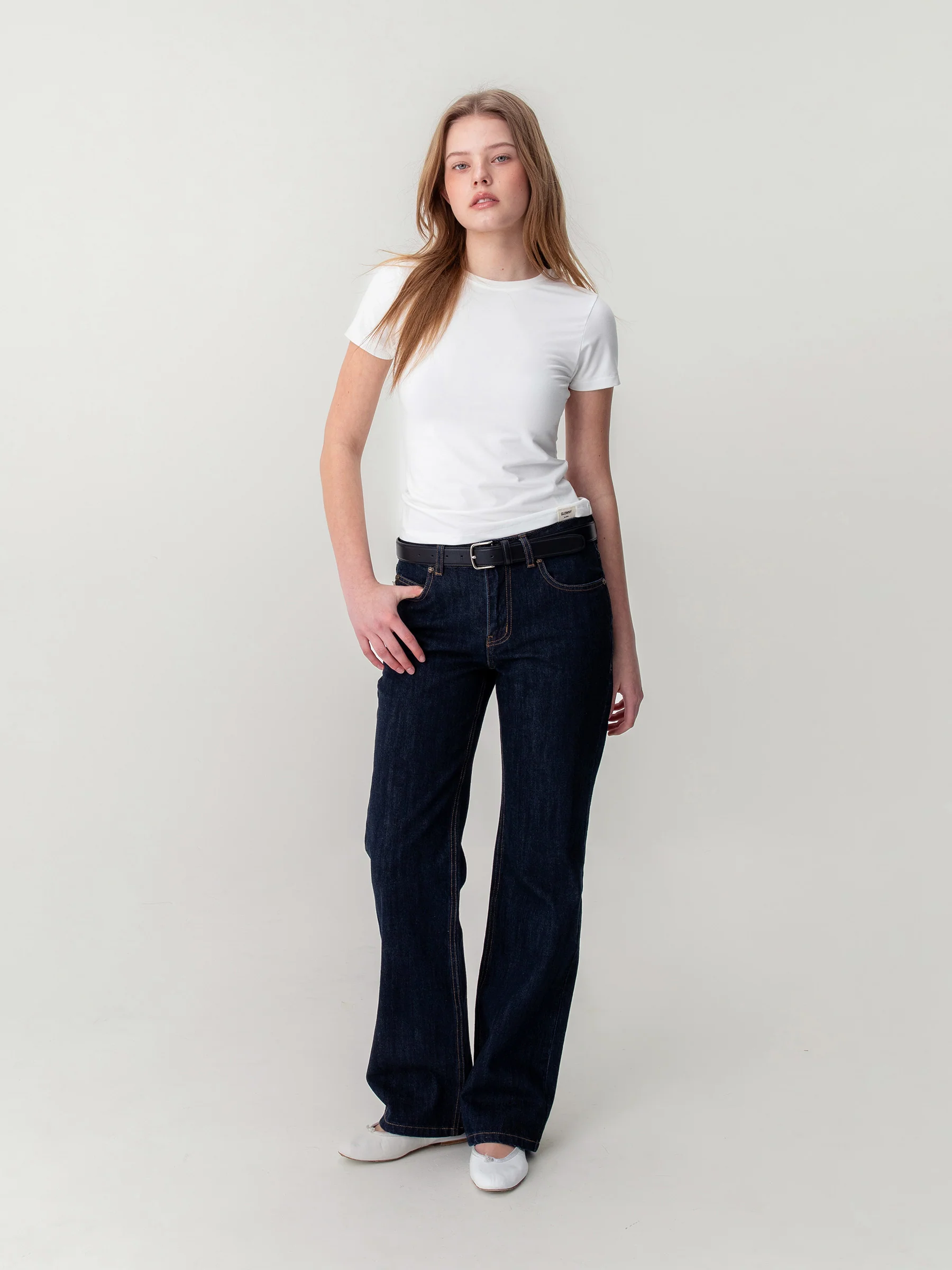 G SOFT FITTED TEE - Image 3