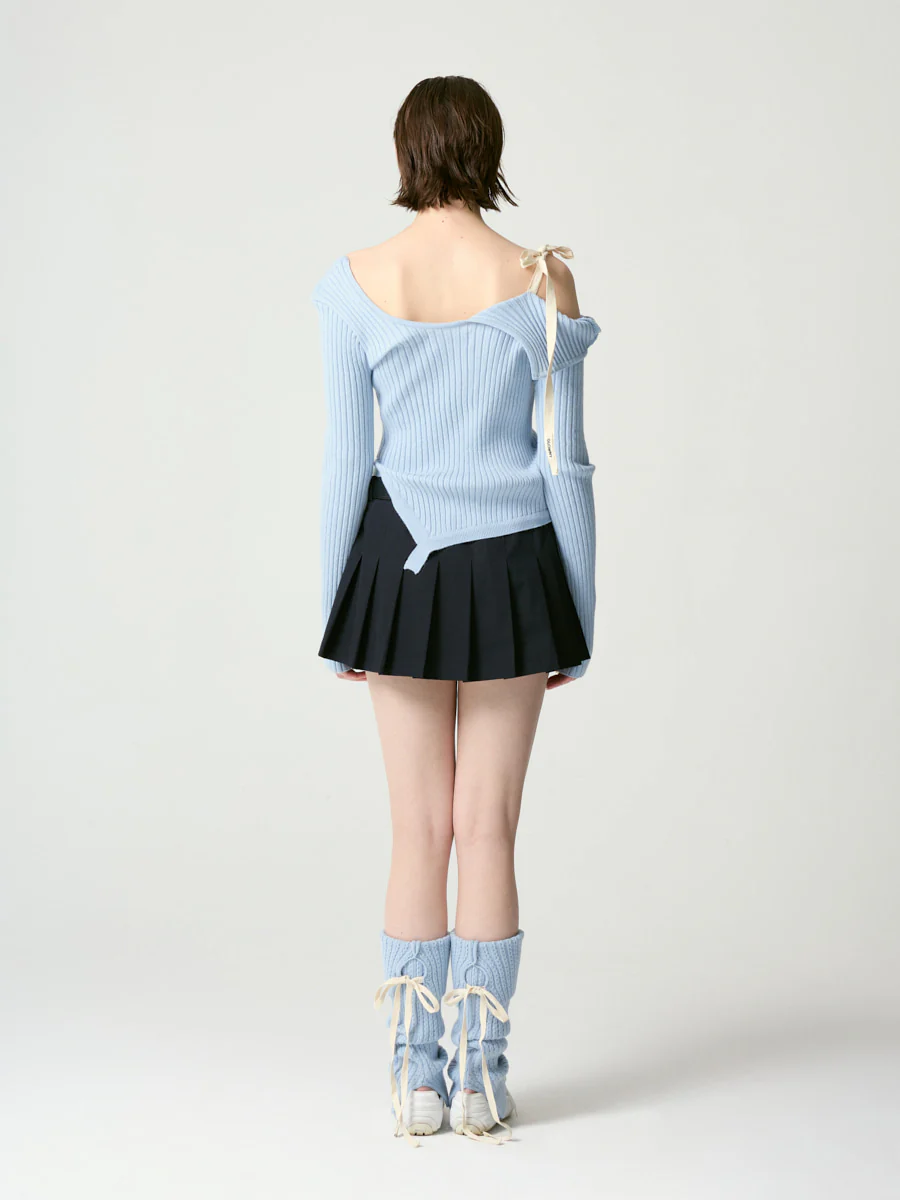 GIRLFRIEND PLEATED MINI SKIRT - Image 3