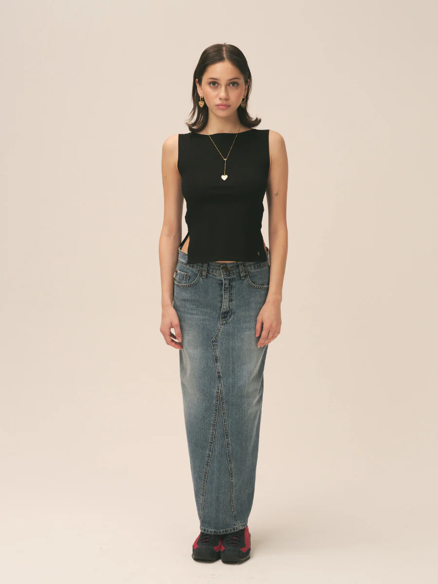 HILL SLIT SLEEVELESS TOP - Image 3