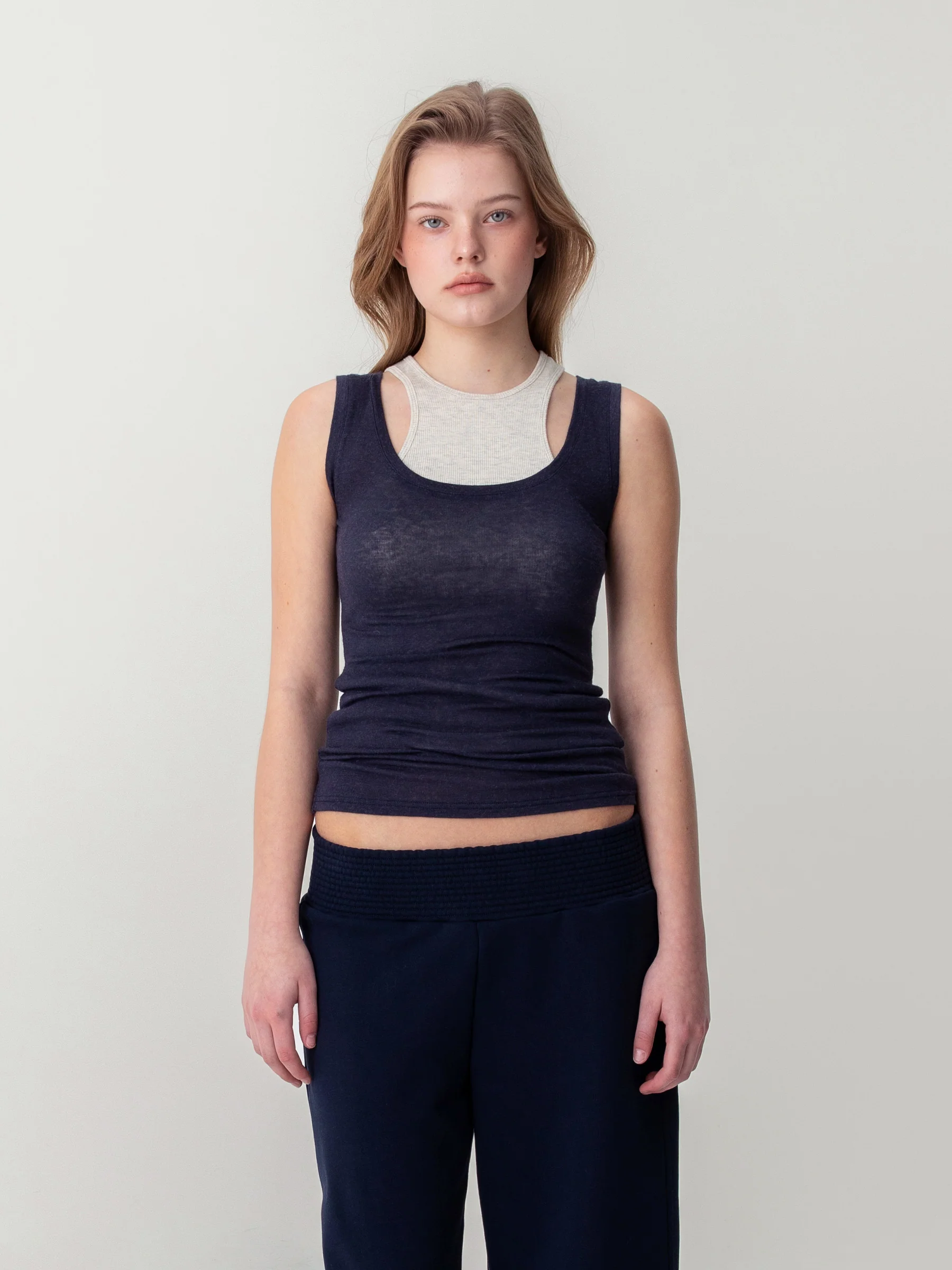 SOFT LAYERED SCOOP TOP - Image 10