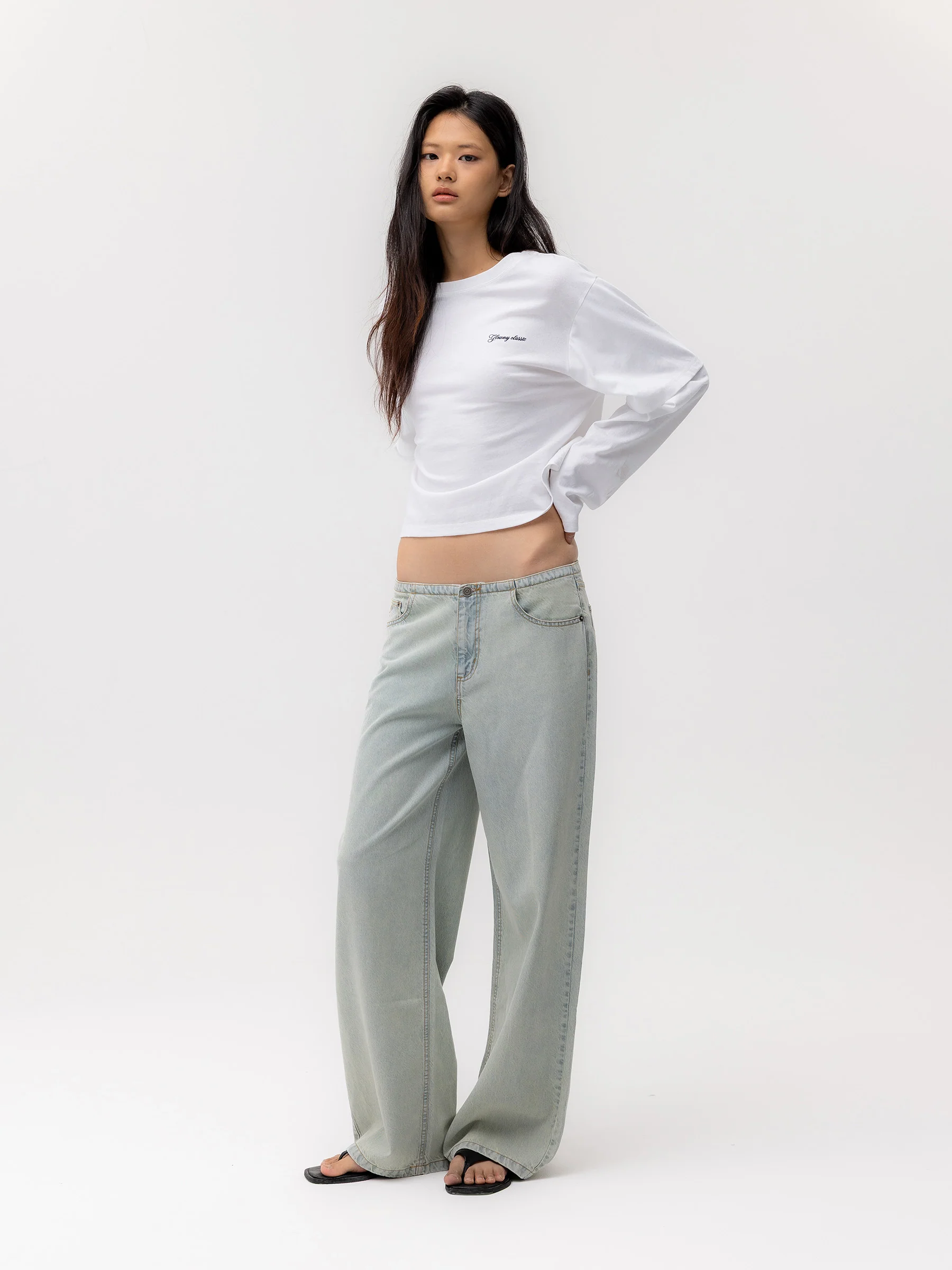 THE SAVANNA JEANS - Image 11