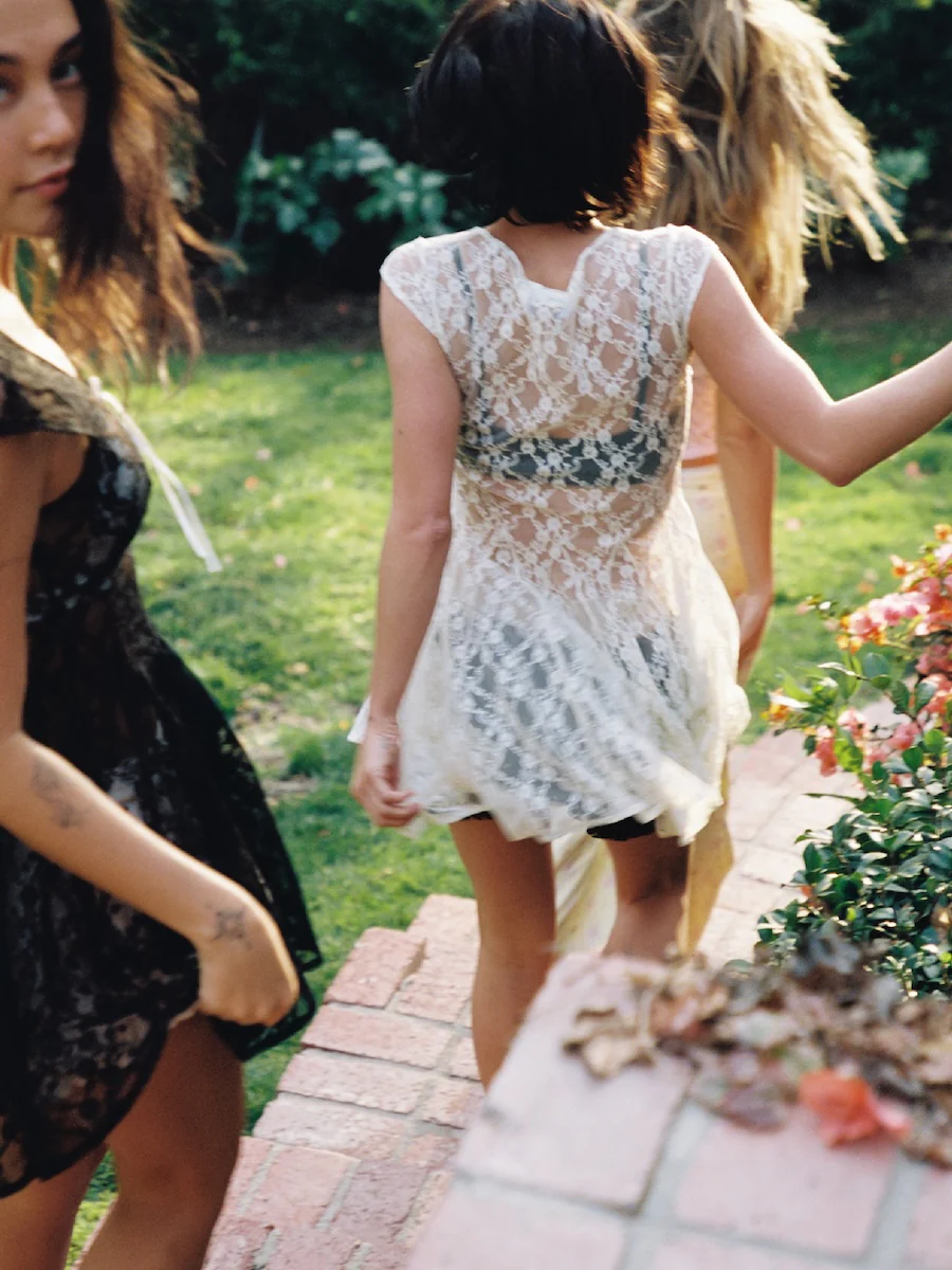WHISPER LACE MINI DRESS - Image 10